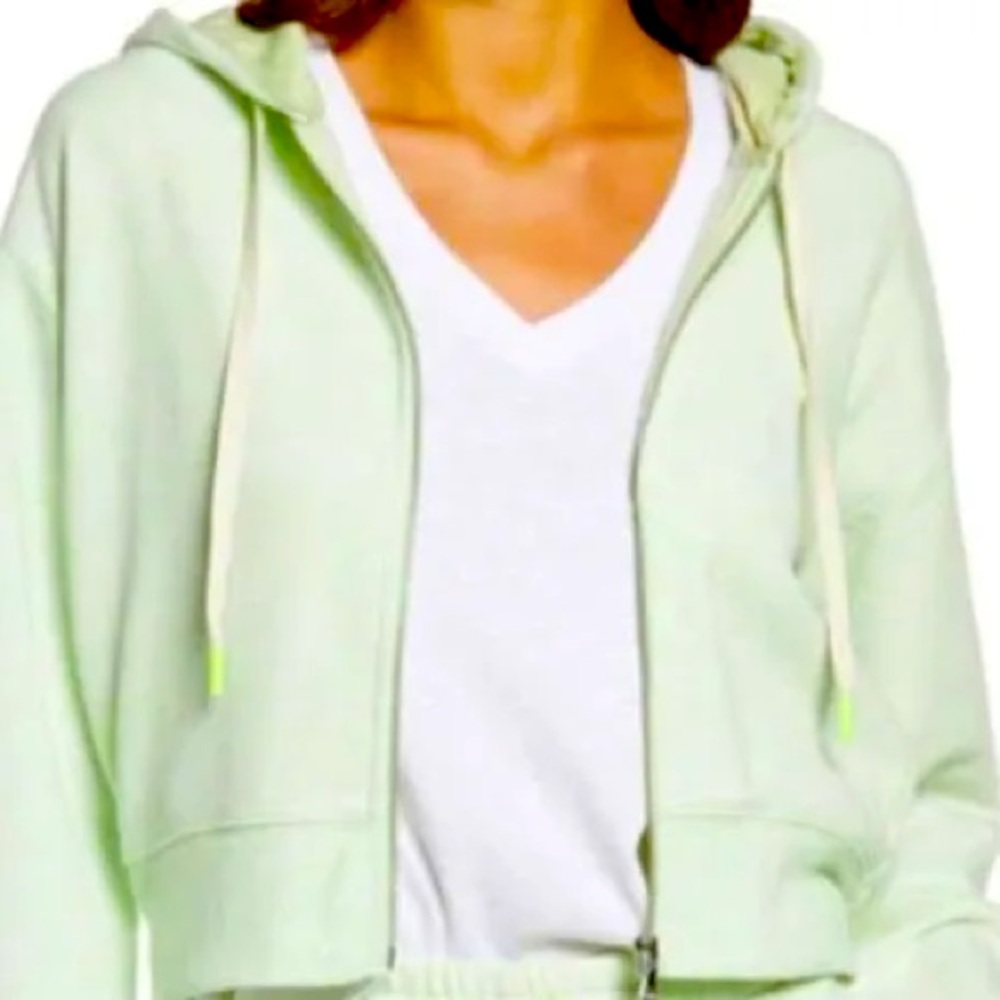UGG Camari Hoodie Melange (color: GNML) NWT size Large.